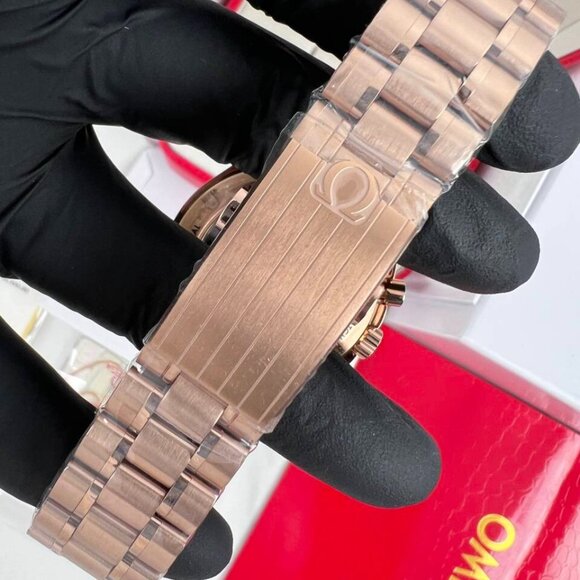 Moonwatch- Speedmaster Rose gold - Picture 5 of 9